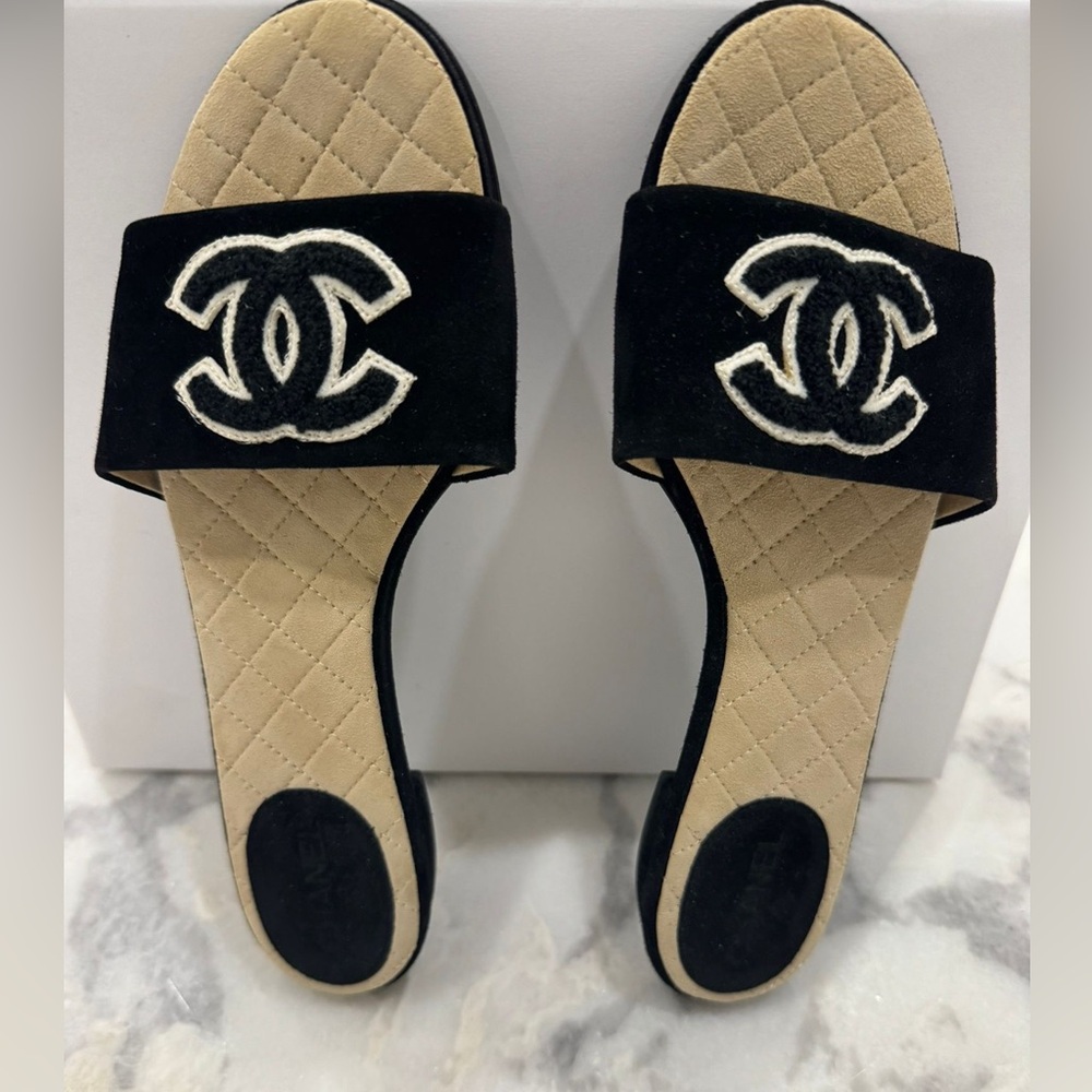CHANEL CC Logo Slide Sandals Mules - Size 36.5